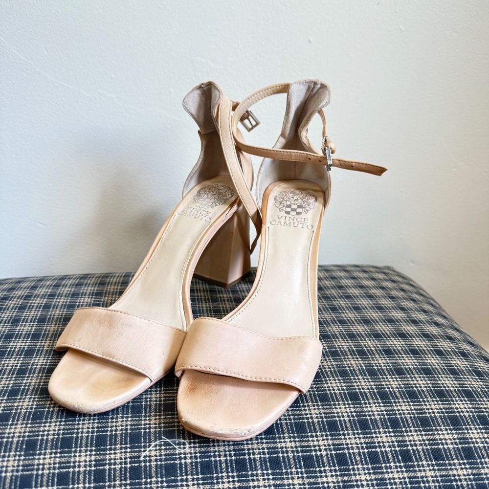 Vince Camuto Corlina Ankle Strap Block Heel Sandal Size 7 Nude Leather